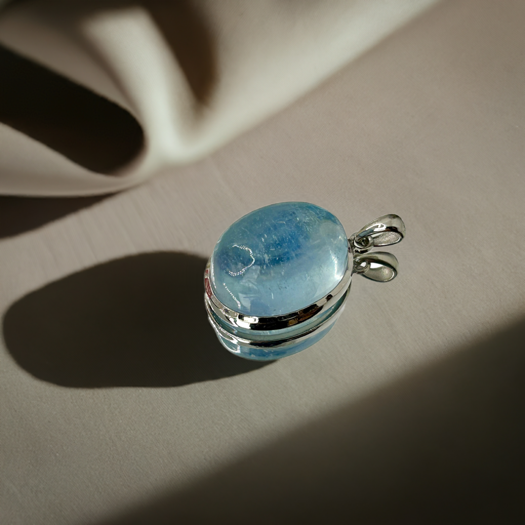 Aquamarine pendant