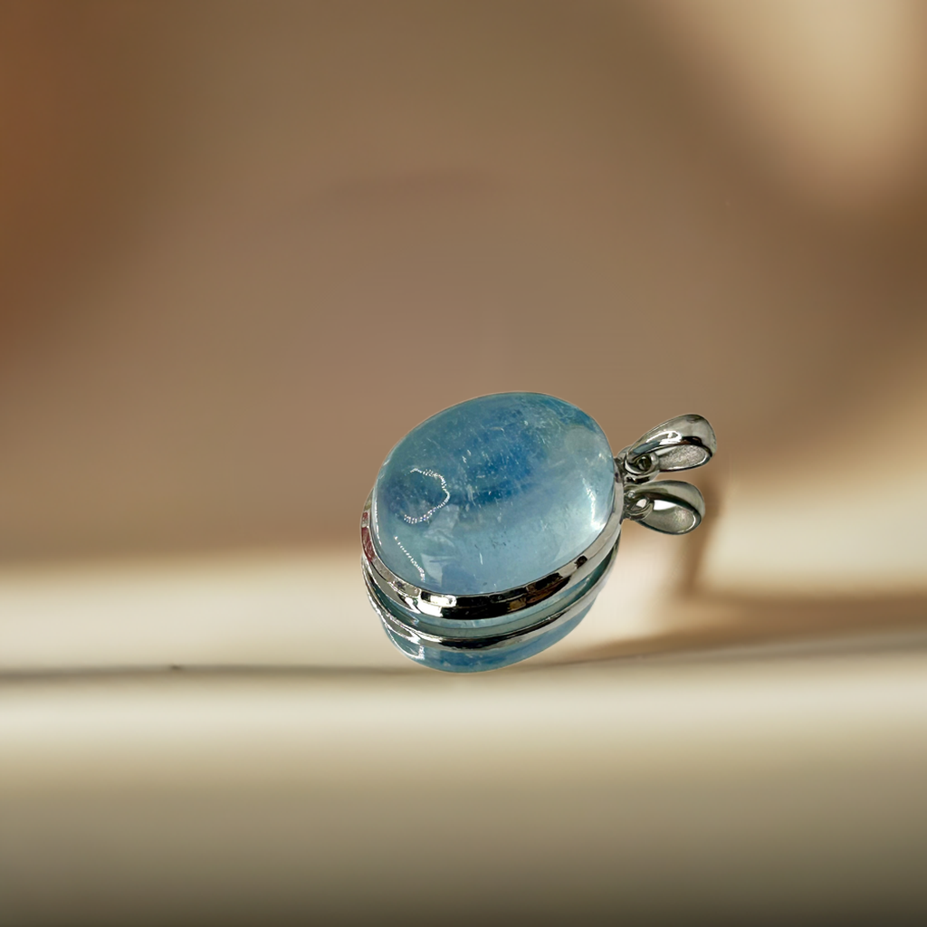 Aquamarine pendant