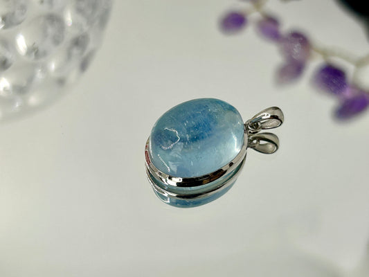 Aquamarine pendant