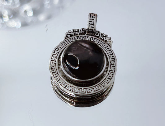 Obsidian pendent